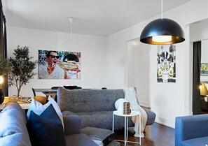 Uklassifisert bilde, 2 av 58, knapp