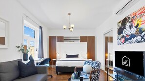 مكتب ومكواة/لوح كي وواي فاي مجانًا وملاءات أسرّة