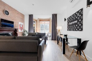 Smart TV, fireplace, offices