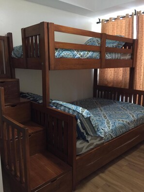 2 bedrooms, iron/ironing board, travel crib, free WiFi - Azure Urban  Resort- Beach View, Maldives Tower on 17th floor Well-Maintained  (Paranaque City)