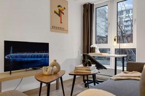 Smart TV, offices