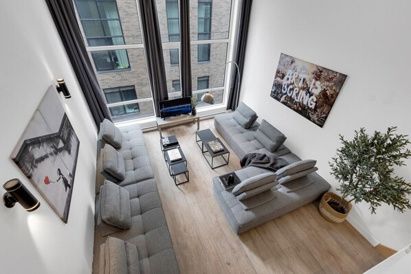 Smart TV, offices