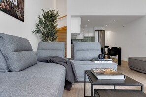Smart TV, offices