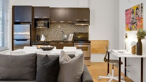 Unclassified image, 4 of 35, button - LiV MTL Main Plateau Urban Suites Near Downtown Montreal (Montréal)