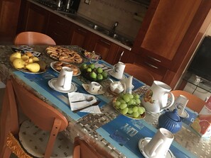 Breakfast buffet - La Tua Casa a Matera (Matera)