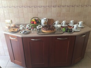 Breakfast buffet - La Tua Casa a Matera (Matera)