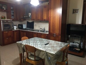 Family Room | Private kitchen