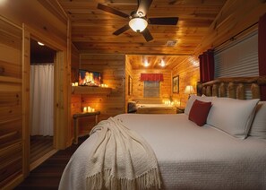 1 bedroom, iron/ironing board, travel cot, free WiFi - Heavenly View – Romantic Pigeon Forge Cabin with Hot Tub, Jacuzzi & Pool Table (Sevierville)