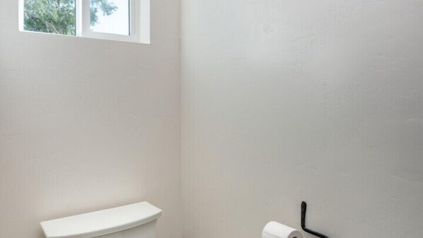 Unclassified image, 1 of 36, button - Scenic Wonders Half Dome Loft 3 Bedroom (Yosemite National Park)