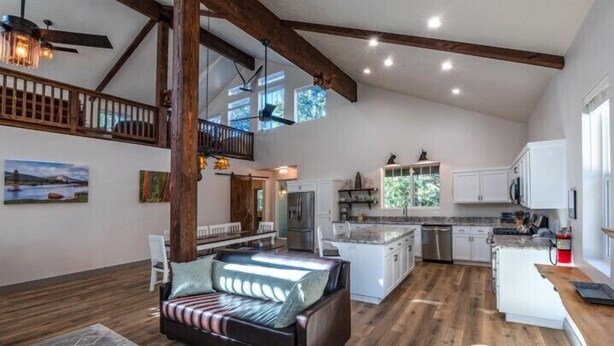 Cabin (Half Dome Loft) | Living area | Flat-screen TV, DVD player - Scenic Wonders Half Dome Loft 3 Bedroom (Yosemite National Park)
