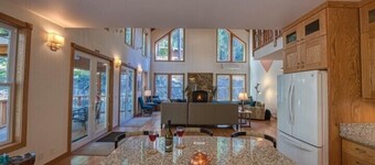 Scenic Wonders Blue Sky Lodge 3 Bedrooms