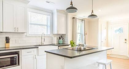Family Friendly w/ HOT TUB, near DT, Beach & Park