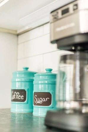 Unclassified image, 5 of 46, button