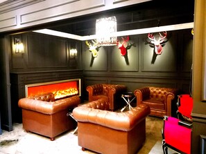 Área de estar no saguão