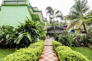 Unclassified image, 4 of 19, button - OYO 48016 Alluring Studio Candolim (Candolim)