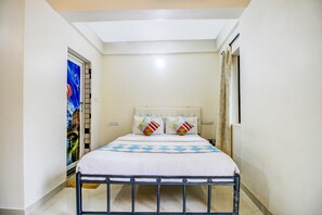 Unclassified image, 3 of 19, button - OYO 48016 Alluring Studio Candolim (Candolim)