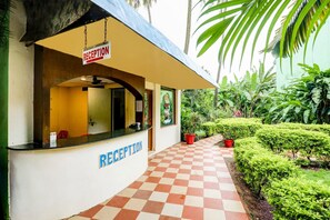 Unclassified image, 5 of 19, button - OYO 48016 Alluring Studio Candolim (Candolim)