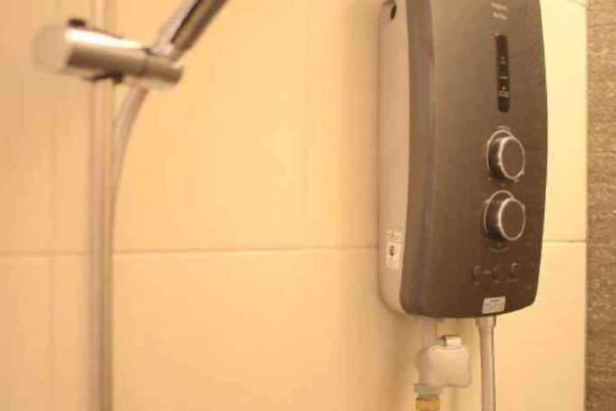 Hand-held showerhead
