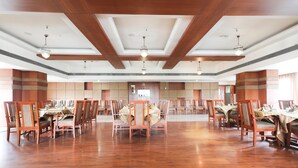 Unclassified image, 5 of 33, button - Capital O 62303 Hotel Apna Palace (Indore)