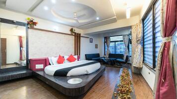 Deluxe Double Room | Free WiFi