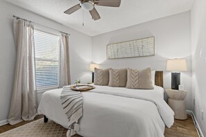 2 slaapkamers, een strijkplank/strijkijzer, wifi, beddengoed