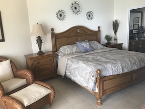 2 bedrooms, iron/ironing board, free WiFi, bed sheets - Sonoran Sea Resort. Beautiful Ocean Front Resort with Spectacular View. (Puerto Peñasco)