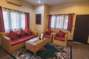 Deluxe King Room | Bureau, accès au Wi-Fi (inclus)