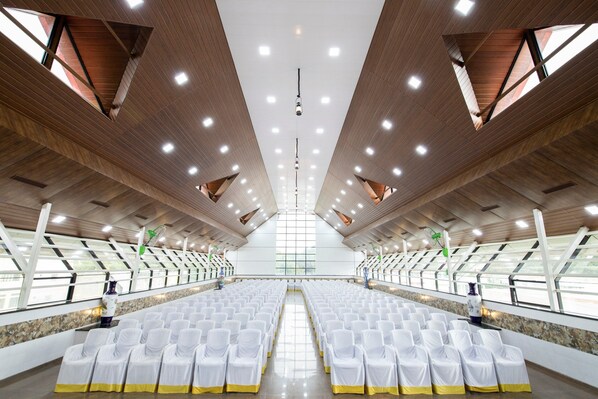 Interior - Capital O 63523 Hotel Palika (Hassan)