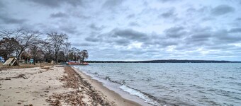 Centrally Located Traverse City Condo 1 Mi to Bay