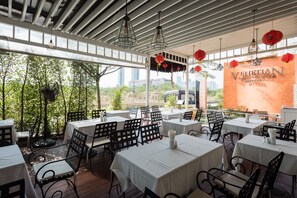 Restaurant - Venetian Signature by GrandisVillas (Pattaya)