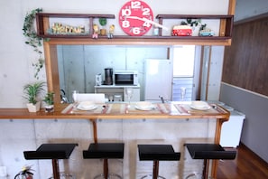 Private Vacation Home | In-room dining
