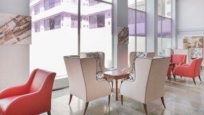Restaurant - Townhouse 810 Royal Palms Hotel - Daisy Collection (Mumbai)