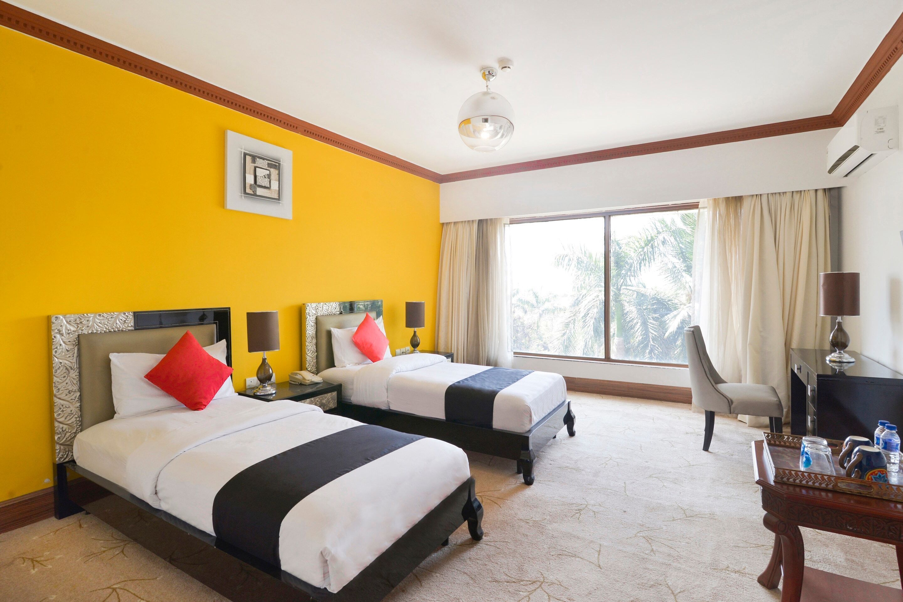 Deluxe Suite | Free WiFi, bed sheets