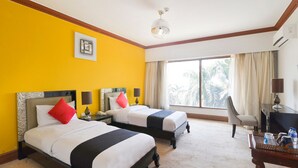 Deluxe Suite - Townhouse 810 Royal Palms Hotel - Daisy Collection (Mumbai)