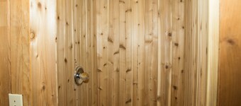 Private 5 Star Home in Downtown Bruce Crossing w/Sauna + Parking