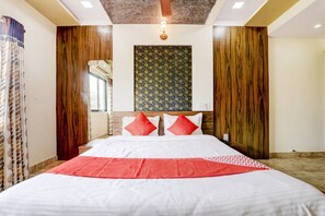 Room - OYO 62432 Saarah Hotel (Sawantwadi)
