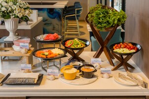 Daily buffet breakfast for a fee