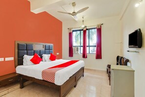 Free WiFi - OYO 63886 Krishna Residency (Calangute)