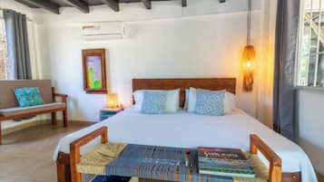 Superior Room, 1 King Bed | Premium bedding, minibar, in-room safe, individually furnished