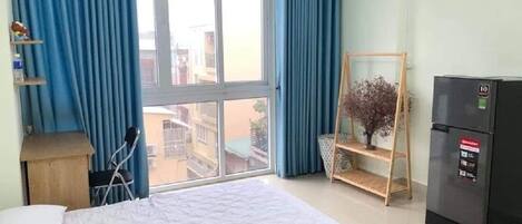 1 室のベッドルーム、WiFi