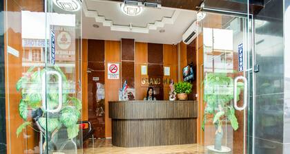OYO 89712 Grand Inn