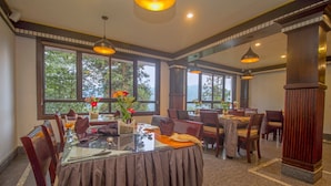 Restaurant - Palette - Hotel Tarcon (Gangtok)