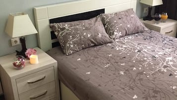 2 多间卧室、熨斗/熨衣板、WiFi、床单