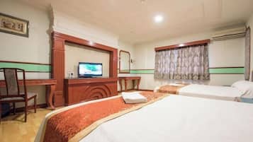 Desk, free WiFi, bed sheets