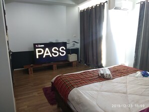 1 bedroom, WiFi, bed sheets