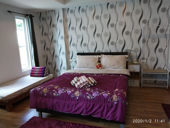 1 bedroom, WiFi, bed sheets
