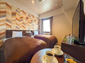 [Renovated]Twin Room, Non Smoking | Desk, soundproofing, free WiFi, bed sheets - Hotel New Gaea Ube (Ube)