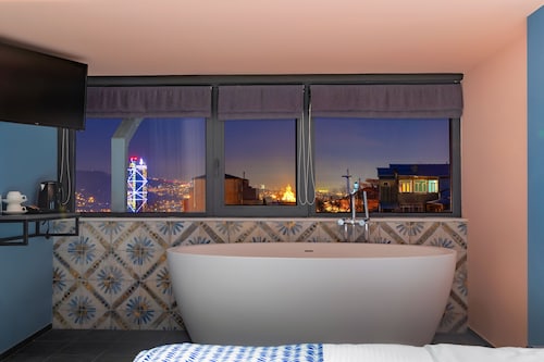 Vera Hills Boutique Hotel