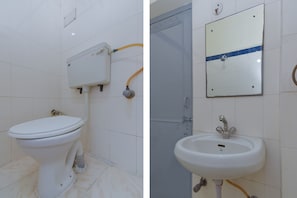 Bathroom - OYO 38164 Hotel Aditya (Alwar)