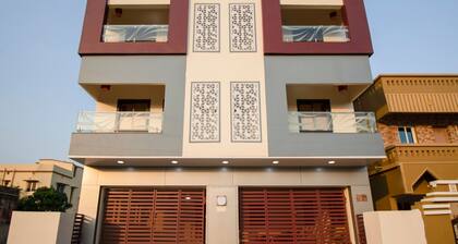 OYO 30532 Delightful 2bhk